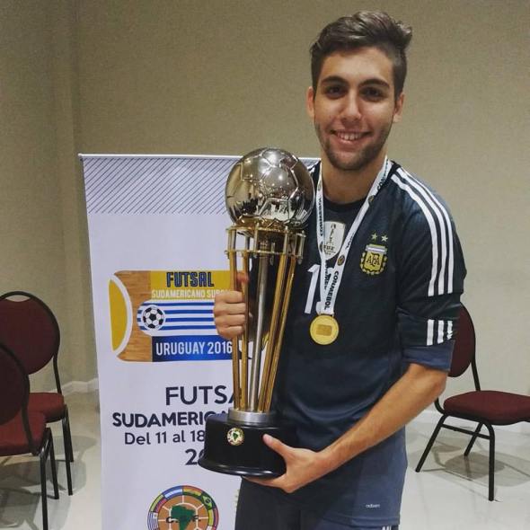 Futsal // Matías Starna: «Soy un privilegiado, todavía no puedo creerlo» –  Agencia de Noticias UCES